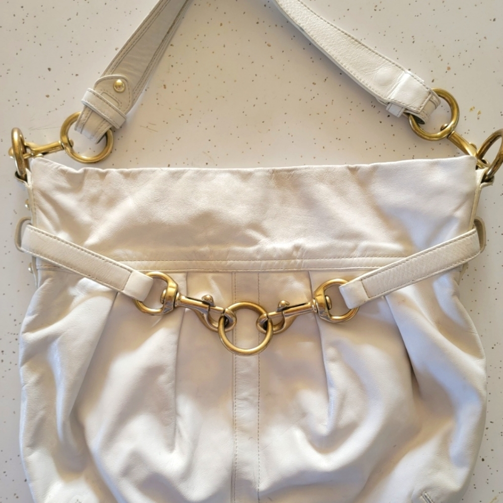Coach- white leather Hampton hobo bag
